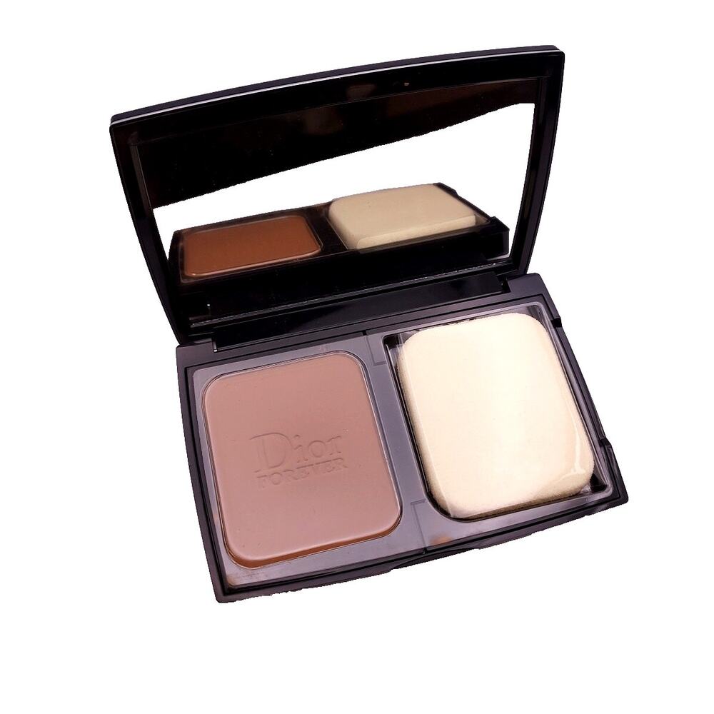 DIOR DiorSkin Forever Extreme Control Compact Foundation Makeup 070